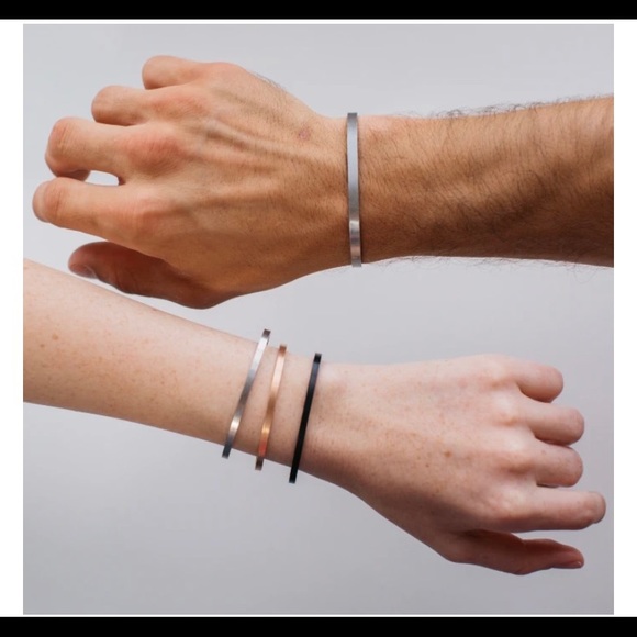 MantraBand Bold Bracelet: Peace Comes From Within - Picture 4 of 7